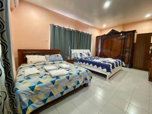 Cagayan de Oro Apartment | B1 - Spacious 3BR House with Netflix, Fiber Wifi, Parking, Balcony