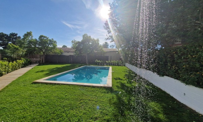 Mas Pinell Apartment | B1D Ground floor, garden and pool
