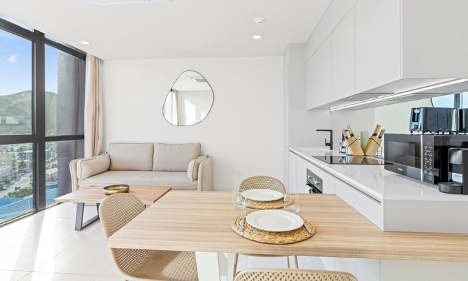 Cay Bay Apartment | B253 - Incredible Top Floor Lagoon Views