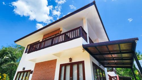 Chaloklum Apartment | Baan Bhuwann Holiday Apartment