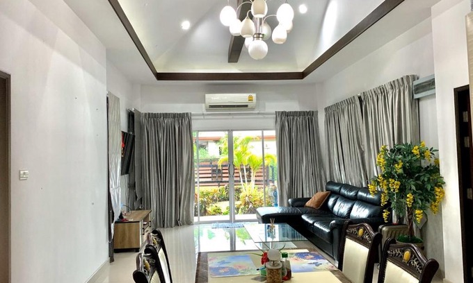Huai Yai Villa | BAAN DUSIT PATTAYA PARK VILLA with water park