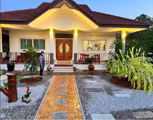 Nong Chaeng House | Baan Farang