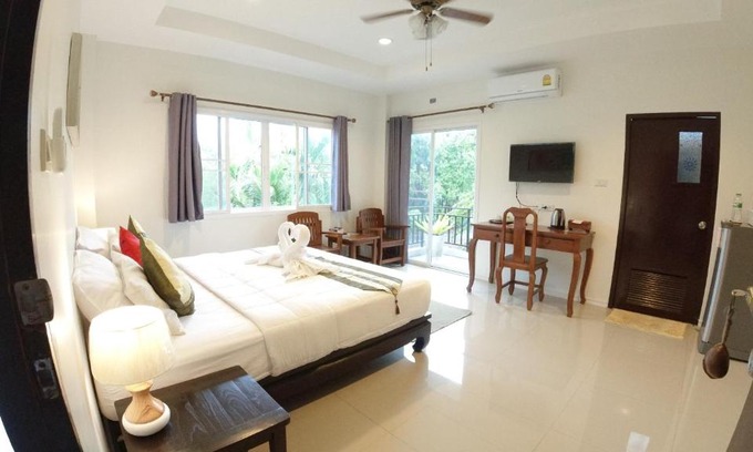 Bang Kobua House | Baan Glangsuan Bang Kobua