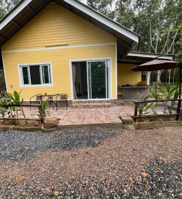 Mai Fat House | Baan Namthip Homestay Trang บ้านน้าทิพย์ โฮมสเตย์ตรัง