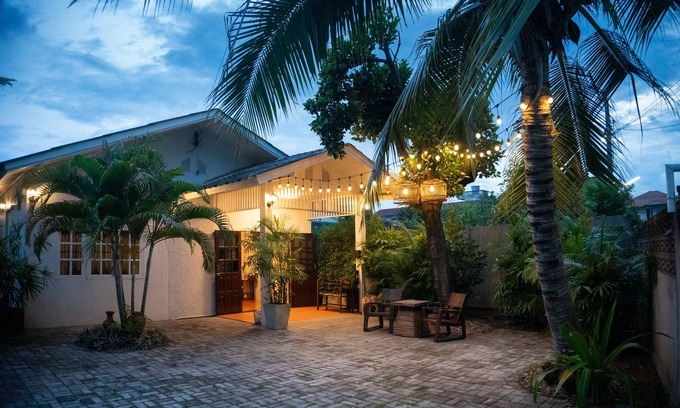 Wua Lai House | Baan Ragang : Cozy Entire House in Old Chiang Mai