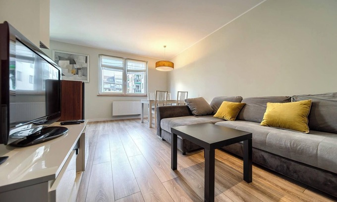 Krzyki Apartment | Babiego Lata Spacious Apartment