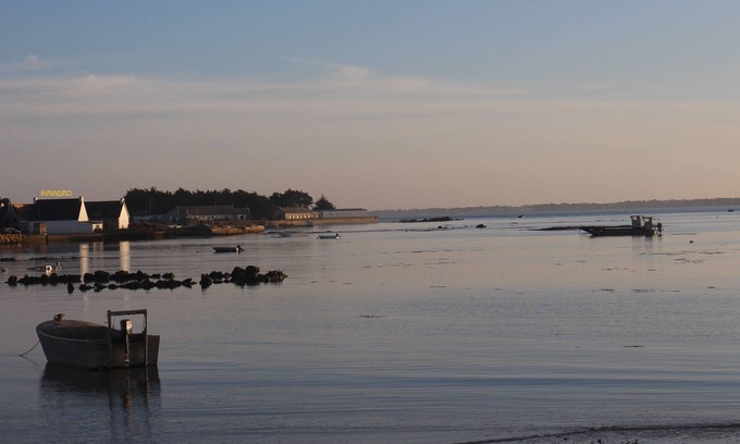 Morbihan Apartment | "Babord" PRETTY apartment with sea view and access to the BOUT DU MONDE