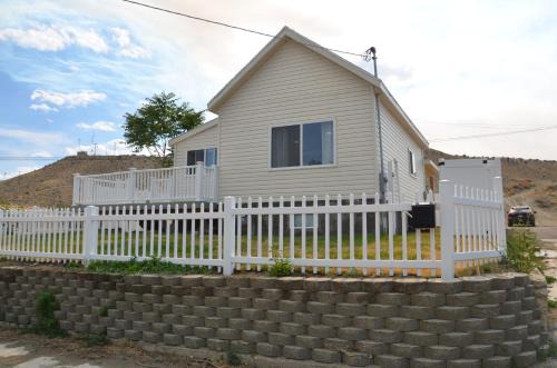 Price Apartment | Baby Blue Sky - Price 2bd - Newly remodeled - nearby trails