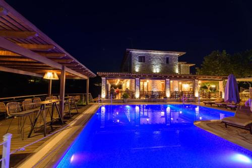 Archea Pissa House | Bacchus