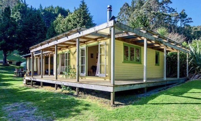 Rotoma Cottage | Back of Beyond Cottage - Lake Rotoehu Holiday Home