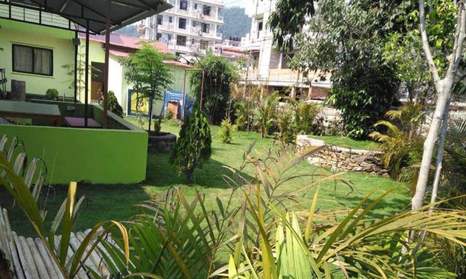Pokhara Bed & Breakfast | Backpackers Home