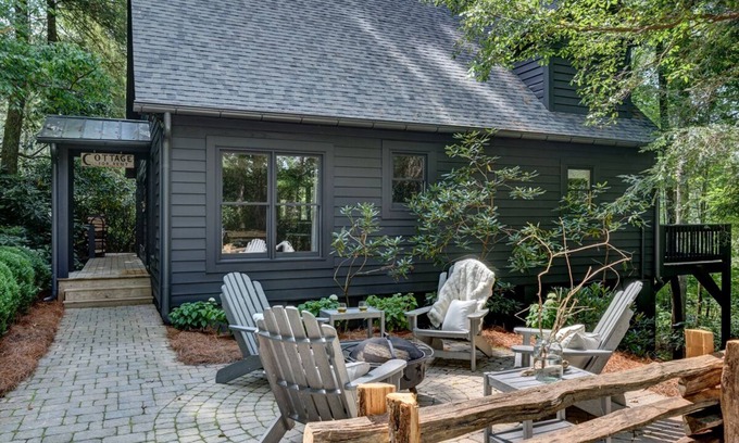 Highlands House | Backwoods Bungalow - Private Mountain Cabin w/Firepit