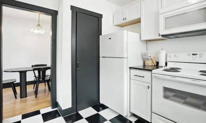 South Burlington House | Backyard Bungalow 2BR Near BTV + Fenced Yard