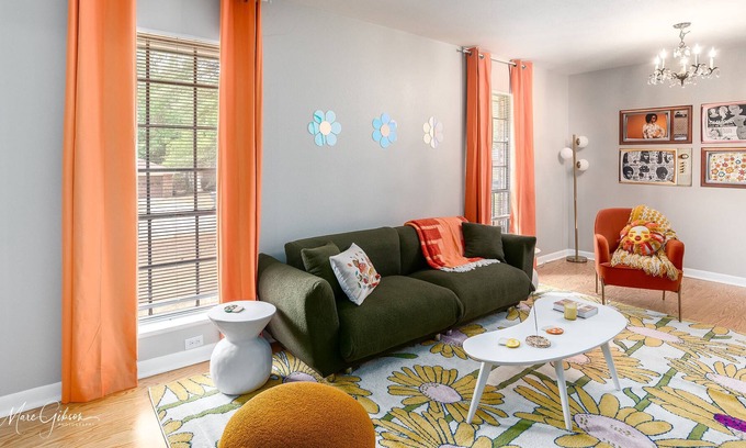 Shreveport House | Backyard - Games - Vibrant