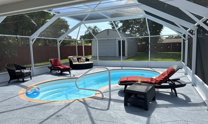 Port Saint Lucie House | Backyard Oasis, calm, quiet and peaceful. Just pack and come enjoy.