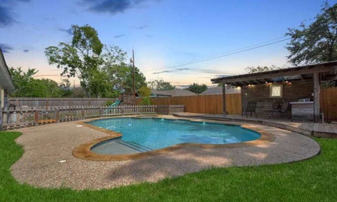 Friendswood House | Backyard Oasis - Large Pool & Grill - in the Heart of Friendswood!