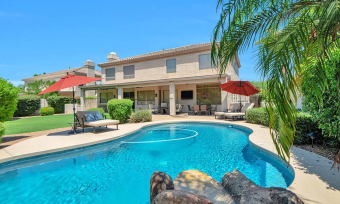 Arabian Views House | Backyard Oasis w/Private Heated Pool & TV, Pool Table, Arcade Game, Near Golf, Dining & Mayo Clinic