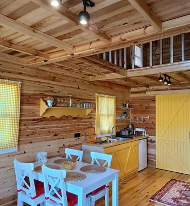Bergama Cabin | Badece Farm Yellow House