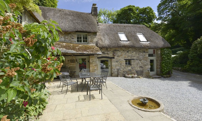 Newton Abbot Cottage | BAGTOR MILL, pet friendly, character holiday cottage in Ilsington
