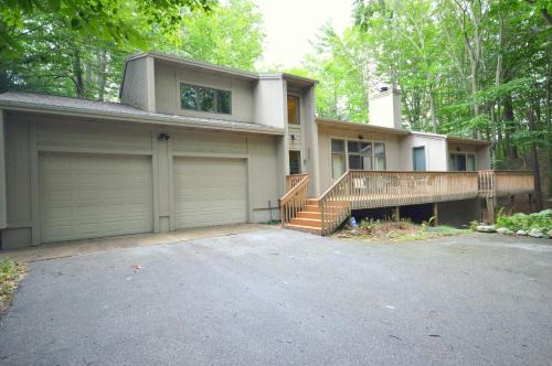 Norton Shores House | Bailey
