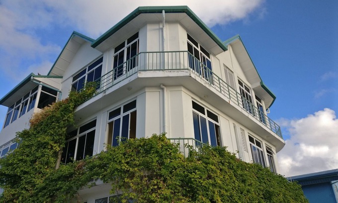 Dhaandhoo House | Baivaru Guesthouse Services