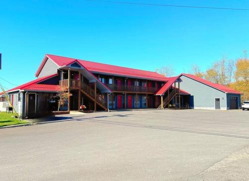 Mountain Lake Park Hotel | Baja Motel