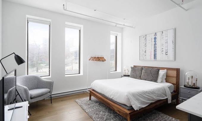 International District Apartment | BAKAN - Gem in the city : MODERN Loft in Old Mtl/DT