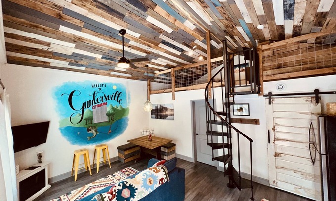 Guntersville House | Bakers Loft