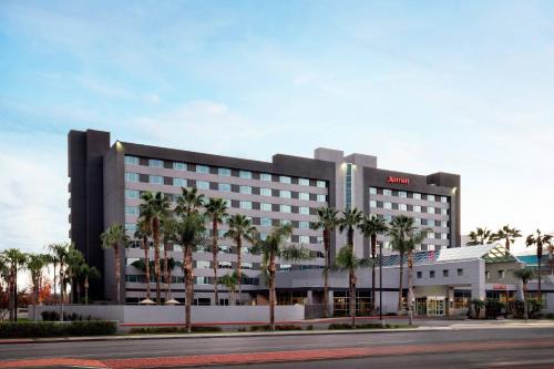 Downtown Hotel | Bakersfield Marriott at the Convention Center