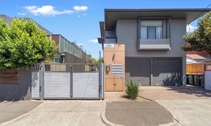 Balaclava Apartment | Balaclava City Hub by Ready Set Stay