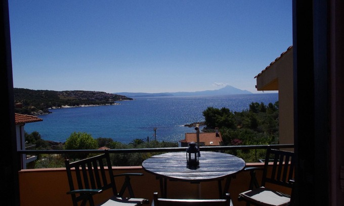 Sithonia Condo | Balcony and garden right on the sea far from mass tourism