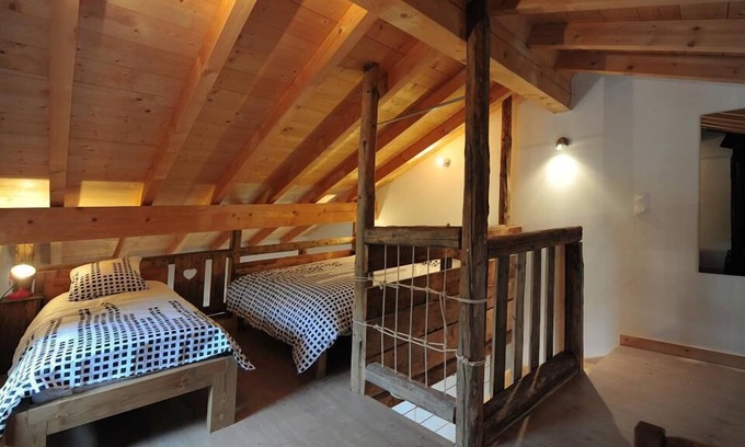 Le Bettaix Apartment | Balcony, fireplace or stove, parking, tv, 90m², Les Menuires