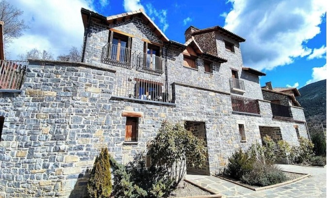 Gavin House | Balcony House of the Pyrenees. Chalet. Gavín. Biescas