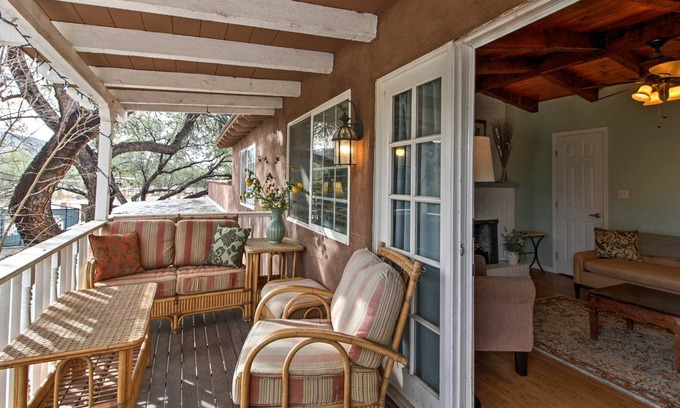 Tanque Verde Apartment | Balcony Studio Suite on Tucson Equestrian Estate!