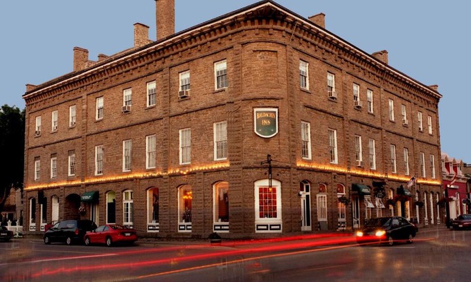 Merrickville Hotel | Baldachin Inn