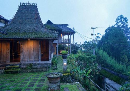 Rancabali House | Baleluhur Villa Ciwidey