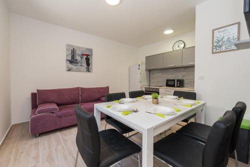 Novalja House | Balen city central house for 8