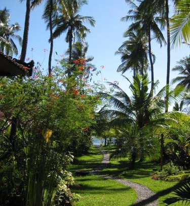 Bondalem House | Bali Sandat