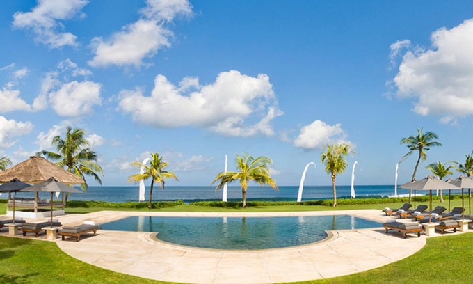 Batubelig Villa | Bali Villa 1014 – 5-Star Beachfront Villa