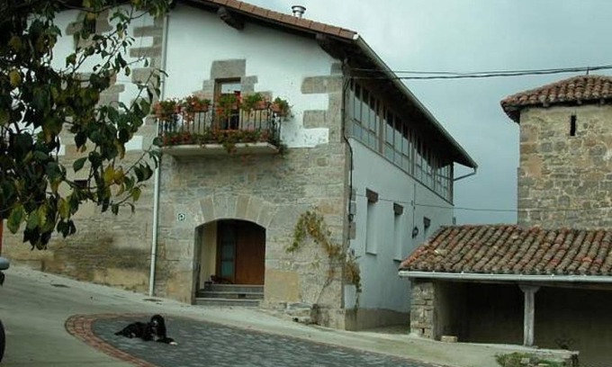 Basaburua House | Balkonpe Landa Etxea