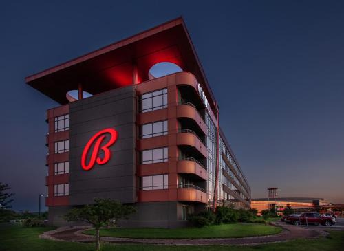 Milan Hotel | Bally's Quad Cities Casino & Hotel