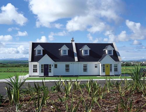 Ballybunion House | Ballybunion Holiday Cottages by Trident Holiday Homes