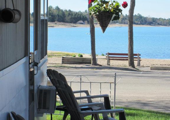 Balm Beach Resort | Balm Beach Resort and Motel