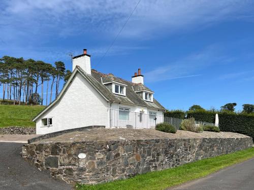 Ballantrae House | Balnowlart Lodge