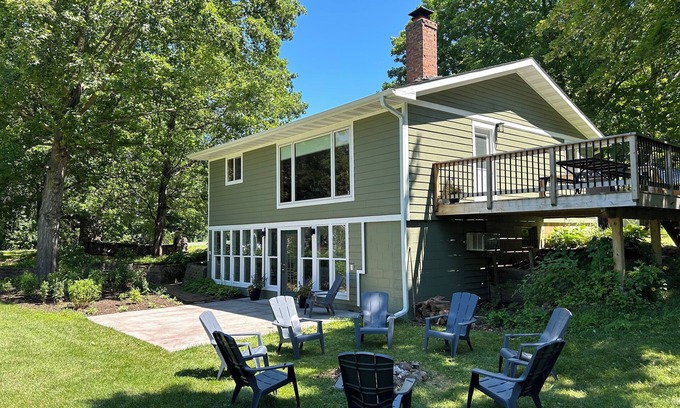 Balsam Lake Cabin | Balsam Lake Cabin and Pickleball Retreat