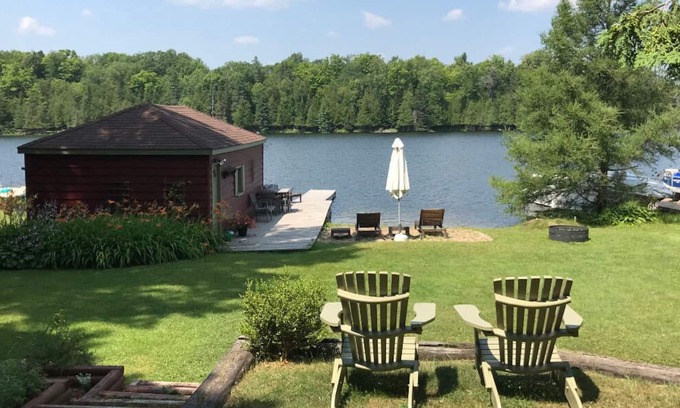Coboconk Cottage | Balsam Lake Cottage with additional Guest Chalet