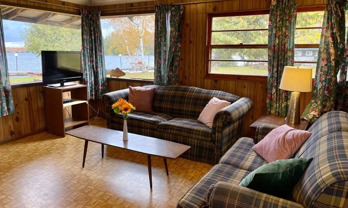 Rosedale Cottage | Balsam Lake Villa Cottages: 2-Bedroom Cottage #2
