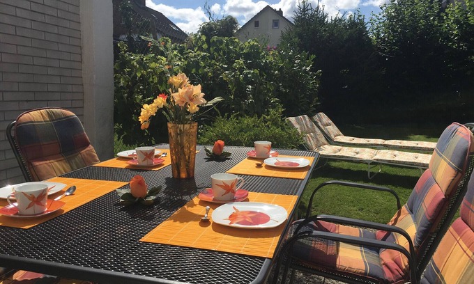 Neumuhlen-Dietrichsdorf Apartment | ☼ Baltic vacation apartment, bright, friendly, on the ground floor with garden uand Sun terrace