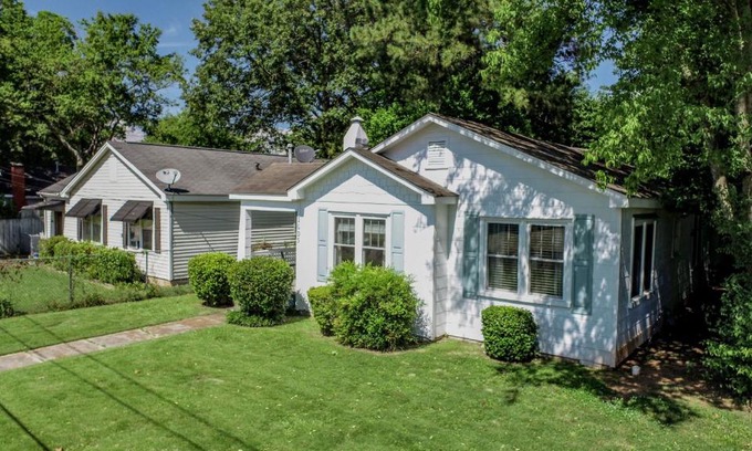 Forest Lake House | Bama Bungalow