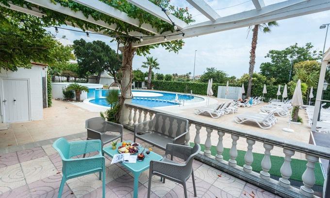 Pineda de Mar Resort | BAMBLUE BOUTIQUE APARTMENTS
